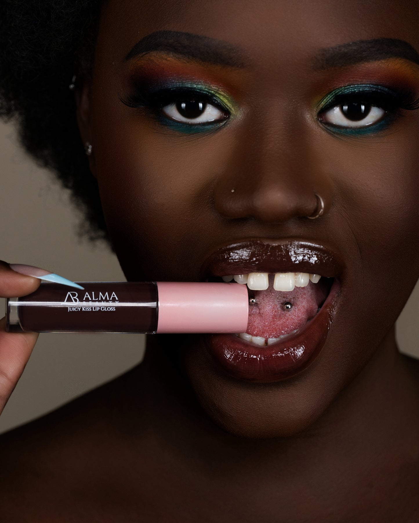 OH CHOCOLAT! Chocolate Brown - Juicy Kiss Lip Gloss